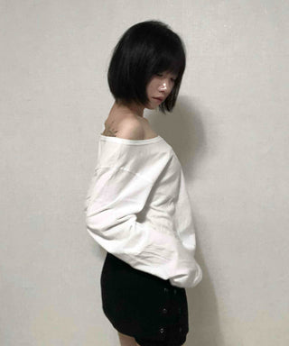 Effortless Chic Boxy Fit Off-Shoulder Long-Sleeve T-Shirt