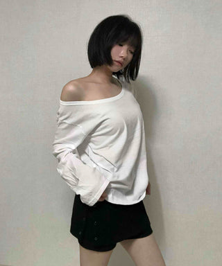 Effortless Chic Boxy Fit Off-Shoulder Long-Sleeve T-Shirt