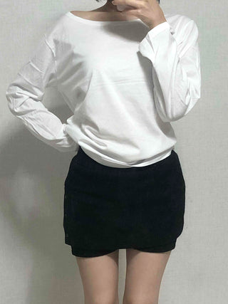 Effortless Chic Boxy Fit Off-Shoulder Long-Sleeve T-Shirt