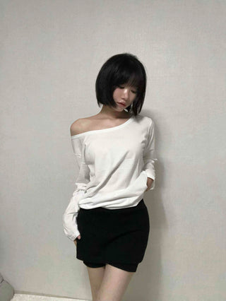Effortless Chic Boxy Fit Off-Shoulder Long-Sleeve T-Shirt