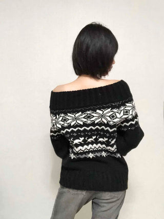 Edgy Nordic Off-shoulder Knit