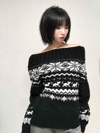 Edgy Nordic Off-shoulder Knit