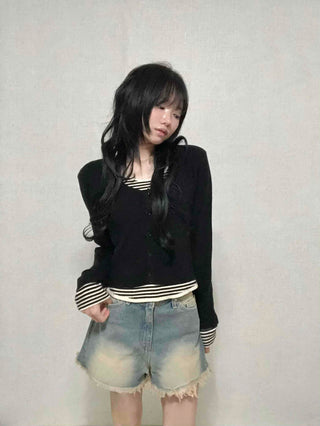 Cat Sand Washed Knee-length Denim Pocket Shorts