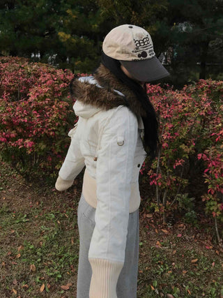 Fur-trimmed knit sleeve short padded jumper