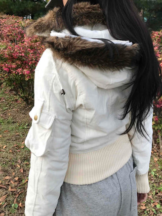 Fur-trimmed knit sleeve short padded jumper