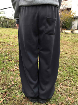 Elastic Waist Pleated Wide Jogger Pants