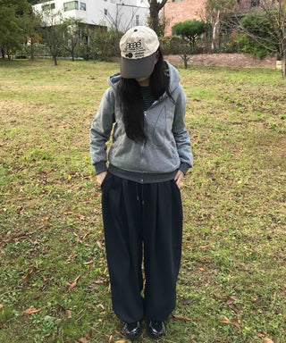 Elastic Waist Pleated Wide Jogger Pants