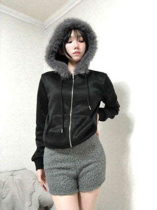 Loose Fit Boucle Knit Pocket Elastic Waist Shorts