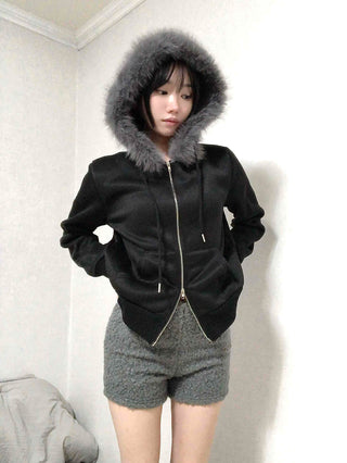Loose Fit Boucle Knit Pocket Elastic Waist Shorts