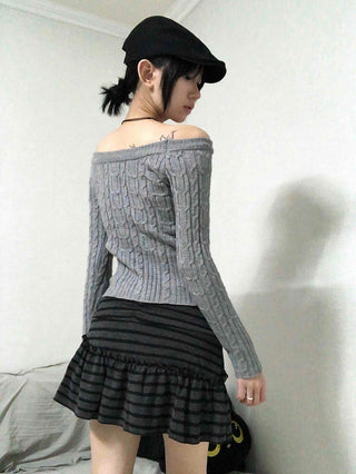 Cable Off-Shoulder Slim Fit Ribbed Knit