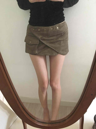 Pocket Detail Low-Rise Suede Slim Mini Skirt