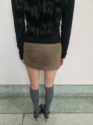 Pocket Detail Low-Rise Suede Slim Mini Skirt