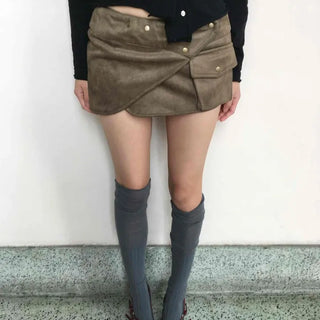 Pocket Detail Low-Rise Suede Slim Mini Skirt