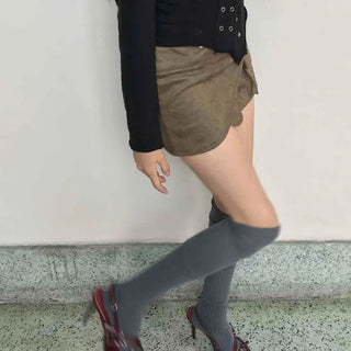 Pocket Detail Low-Rise Suede Slim Mini Skirt