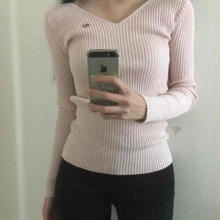 Ribbed Deep V-Neck Slim Fit Knit