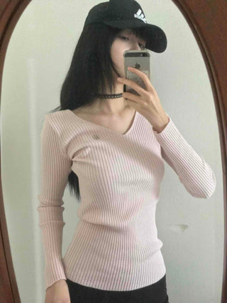 Ribbed Deep V-Neck Slim Fit Knit