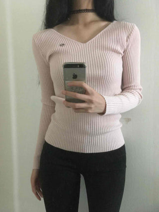Ribbed Deep V-Neck Slim Fit Knit