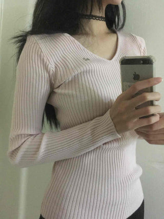 Ribbed Deep V-Neck Slim Fit Knit