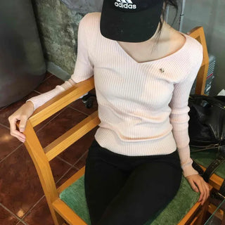 Ribbed Deep V-Neck Slim Fit Knit
