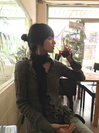 Vintage Ruffle Knit Cardigan