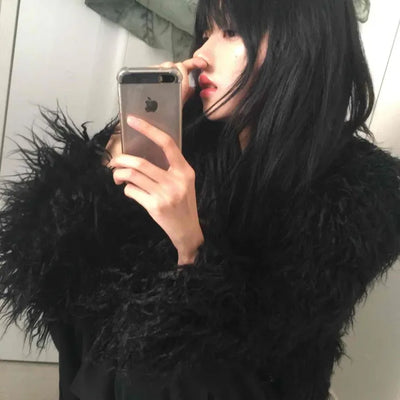 Chic Feather Detail Voluminous Crop Jacket