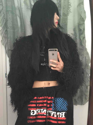 Chic Feather Detail Voluminous Crop Jacket