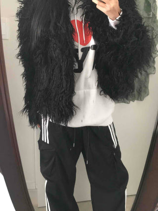 Chic Feather Detail Voluminous Crop Jacket