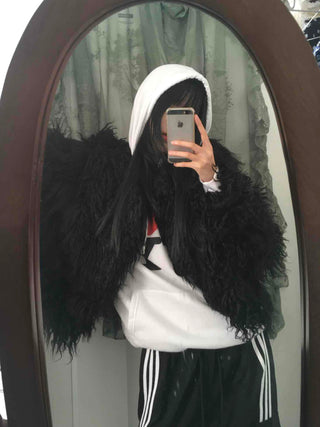 Chic Feather Detail Voluminous Crop Jacket