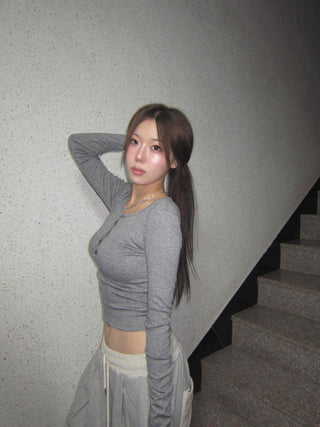 Sexy Fit Ribbed Cropped Slim Fit Button Long Sleeve T-shirt