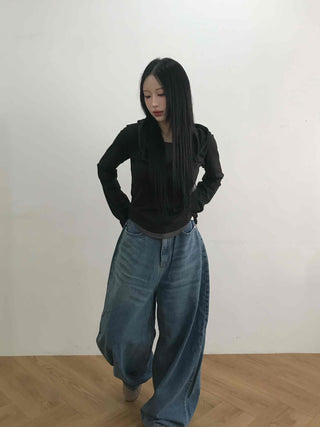 Soft Modal Shirred Puff Slim Fit Round Long Sleeve Tee