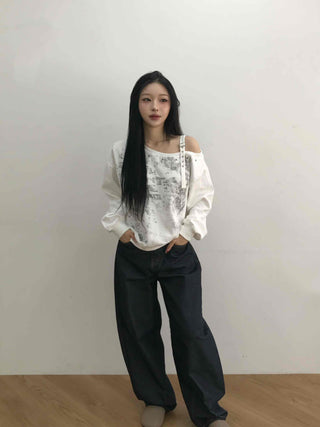 Grunge Poster Print Cutout Shoulder Cotton Sweatshirt