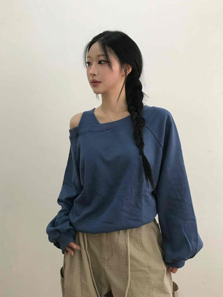 Shoulder Cutout Unique Fit Loose Sweatshirt
