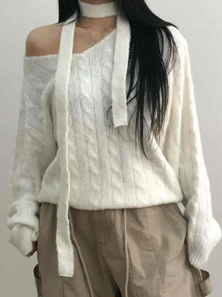 Wide V-Neck Loose Cable Knit