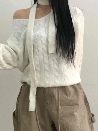 Wide V-Neck Loose Cable Knit
