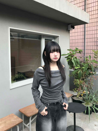 Drape Slouch Off-Shoulder Slim Fit Long Sleeve Tee