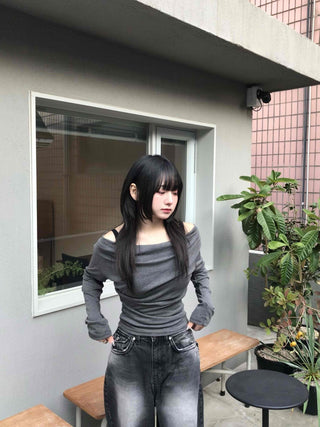 Drape Slouch Off-Shoulder Slim Fit Long Sleeve Tee