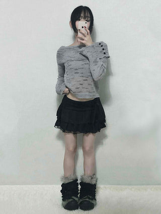 Delicate Fit Off-Shoulder Ribbed Knit with Button Details