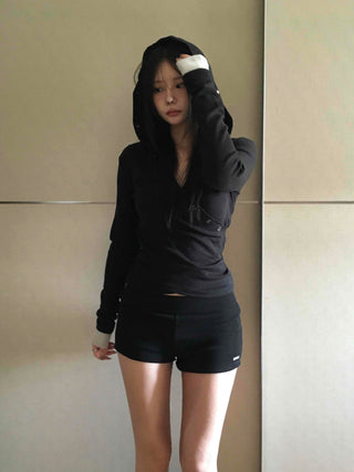 Modern Slim Fit V-Neck Crop Long Sleeve T-Shirt