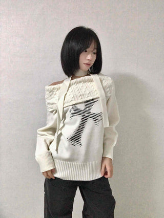 Vintage Cross Print Loose Fit Off-Shoulder Knit