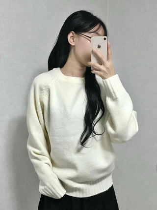 Wool Blend Round Neck Cable Knit