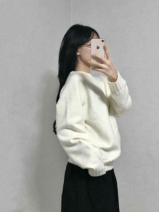 Wool Blend Round Neck Cable Knit