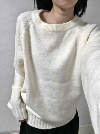 Wool Blend Round Neck Cable Knit