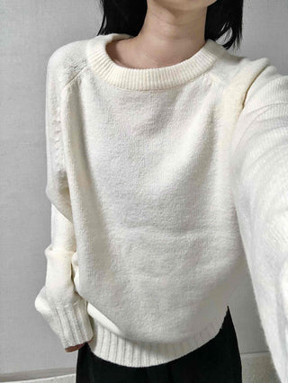 Wool Blend Round Neck Cable Knit