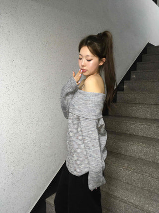 Wide off-shoulder loose-fit knit