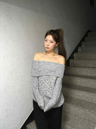 Wide off-shoulder loose-fit knit