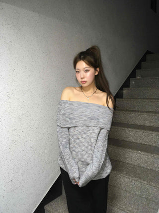 Wide off-shoulder loose-fit knit