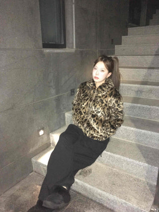 Animal fur half-zip collar jacket