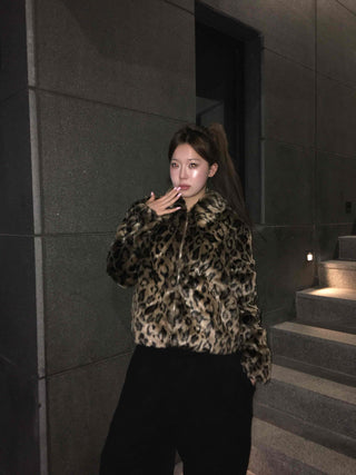 Animal fur half-zip collar jacket