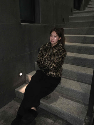 Animal fur half-zip collar jacket