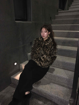 Animal fur half-zip collar jacket